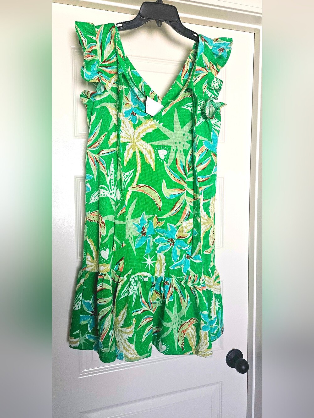 Vibrant Green Tropical Print Sundress